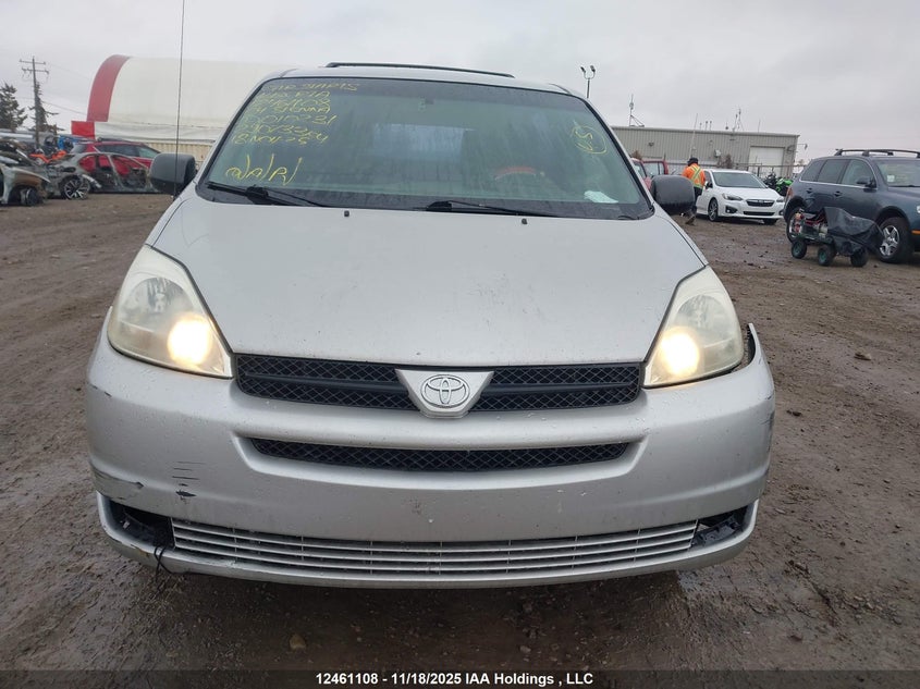 5TDZA29C14S010231 2004 TOYOTA SIENNA photo no. 13
