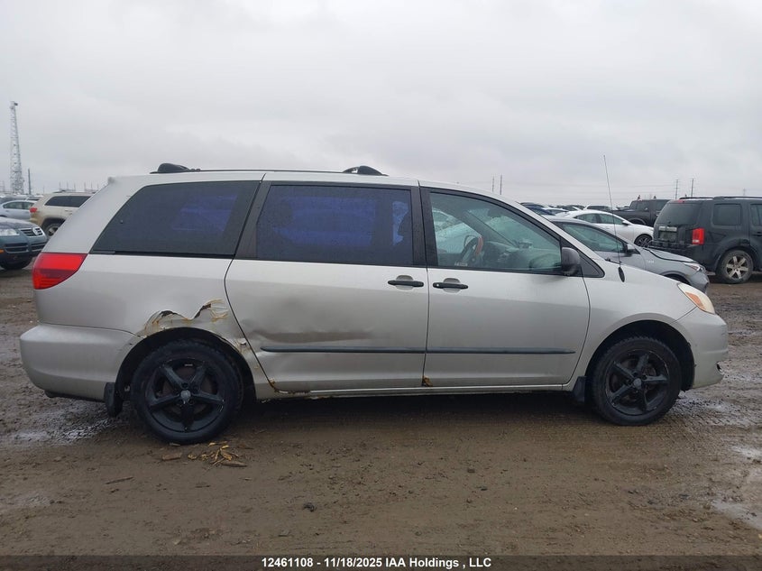 5TDZA29C14S010231 2004 TOYOTA SIENNA photo no. 14