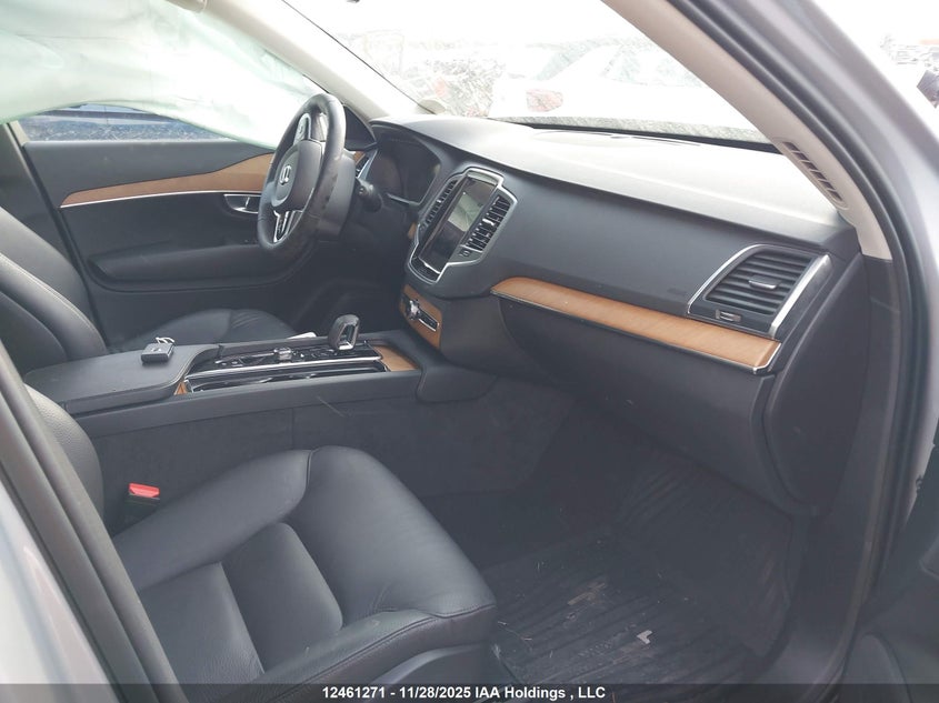 YV4062PK0R1171465 2024 VOLVO XC90 photo no. 5