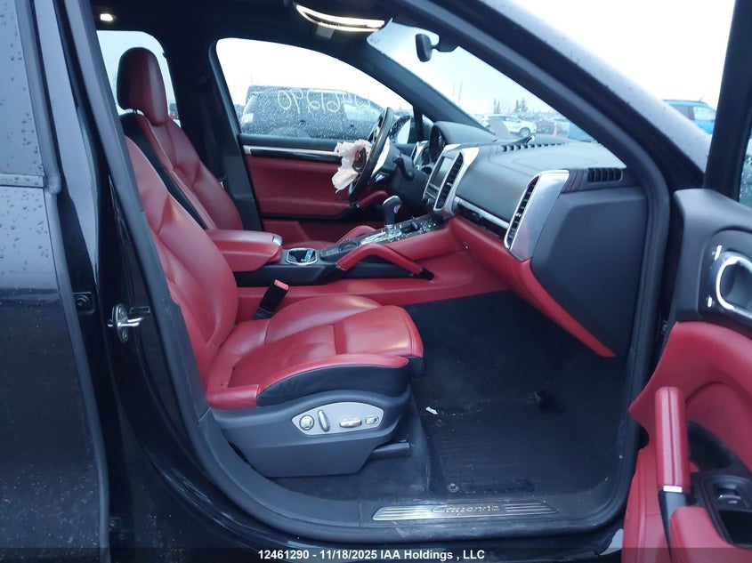 WP1AF2A2XFLA42213 2015 PORSCHE CAYENNE photo no. 5