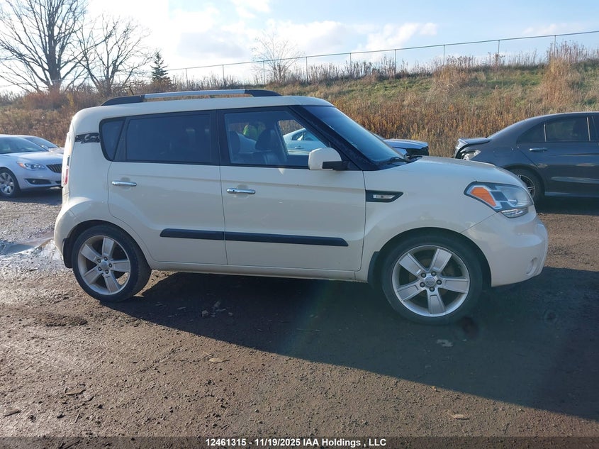 2011 Kia Soul +/!/Sport VIN: KNDJT2A26B7342649 Lot: 12461315