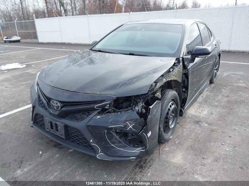 4T1B11HK8JU643719 2018 TOYOTA CAMRY photo no. 2