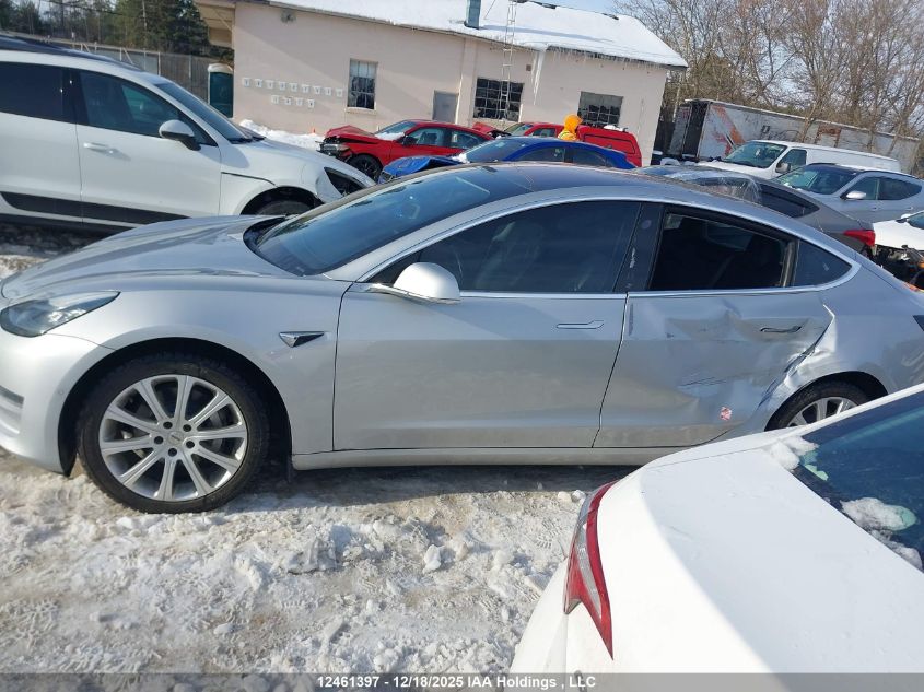 2018 Tesla Model 3 VIN: 5YJ3E1EAXJF095823 Lot: 12461397