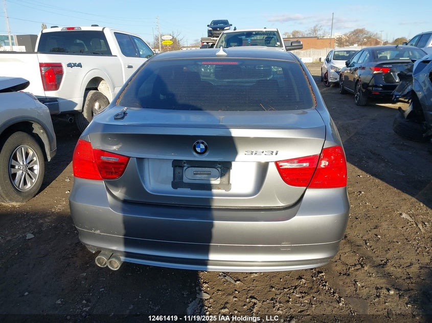 WBAPG7C59BA928457 2011 BMW 3ER photo no. 15