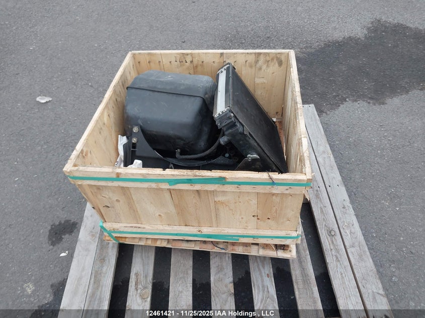 LV2520H207426 2006   photo no. 11
