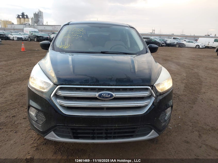 2017 Ford Escape Se VIN: 1FMCU9GD2HUA96325 Lot: 12461469