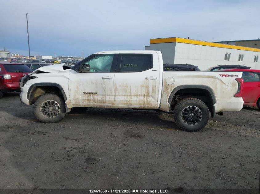 2022 Toyota Tundra Crewmax Sr/Crewmax Sr5 VIN: 5TFLA5DBXNX015784 Lot: 12461530