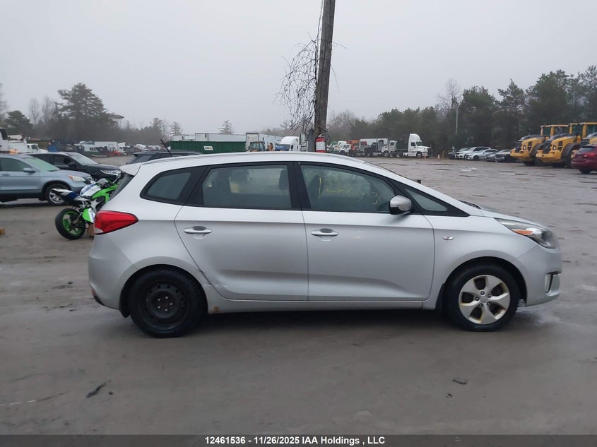 2014 Kia Rondo Lx VIN: KNAHT8A36E7071152 Lot: 12461536