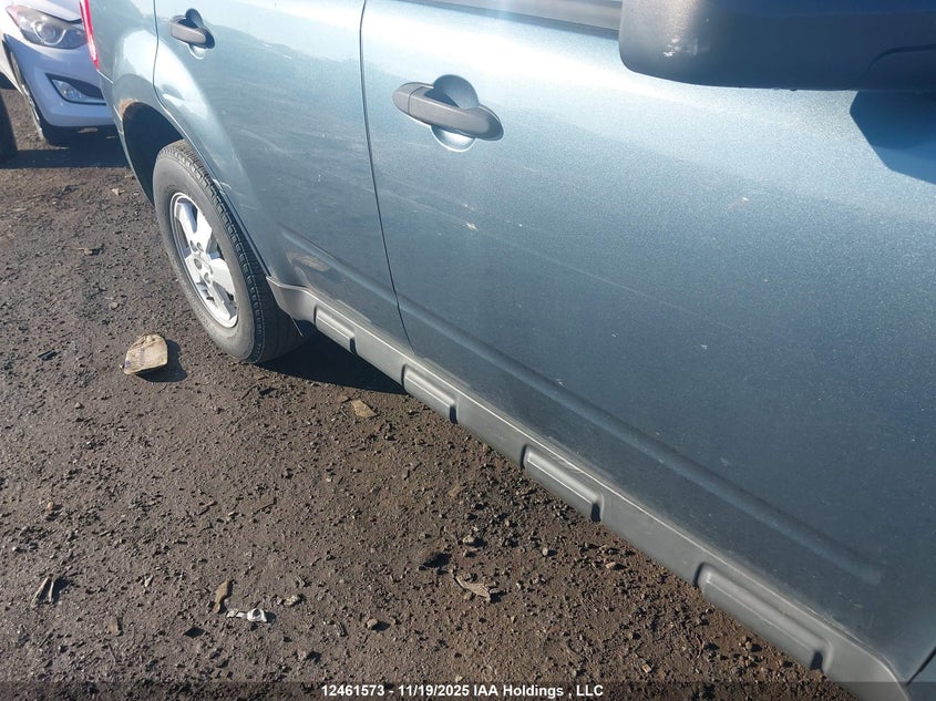 1FMCU0D7XAKC86661 2010 FORD ESCAPE photo no. 6