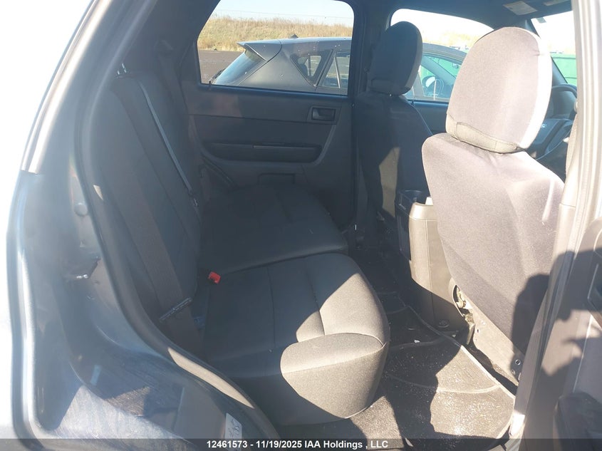 1FMCU0D7XAKC86661 2010 FORD ESCAPE photo no. 8