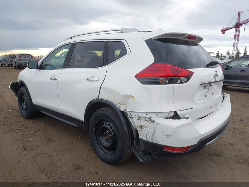 5N1AT2MV4HC765957 2017 NISSAN ROGUE photo no. 3