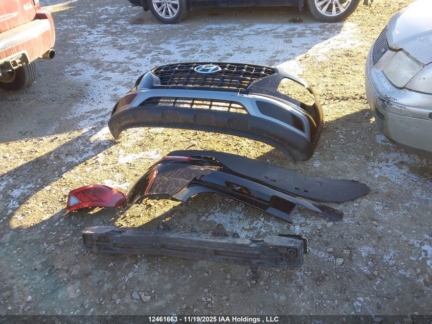 2025 Hyundai Venue Sel/Limited VIN: KMHRC8A36SU385657 Lot: 12461663