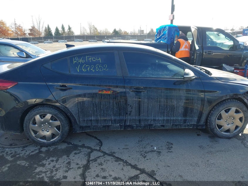 KMHD84LF1JU672852 2018 HYUNDAI ELANTRA photo no. 13