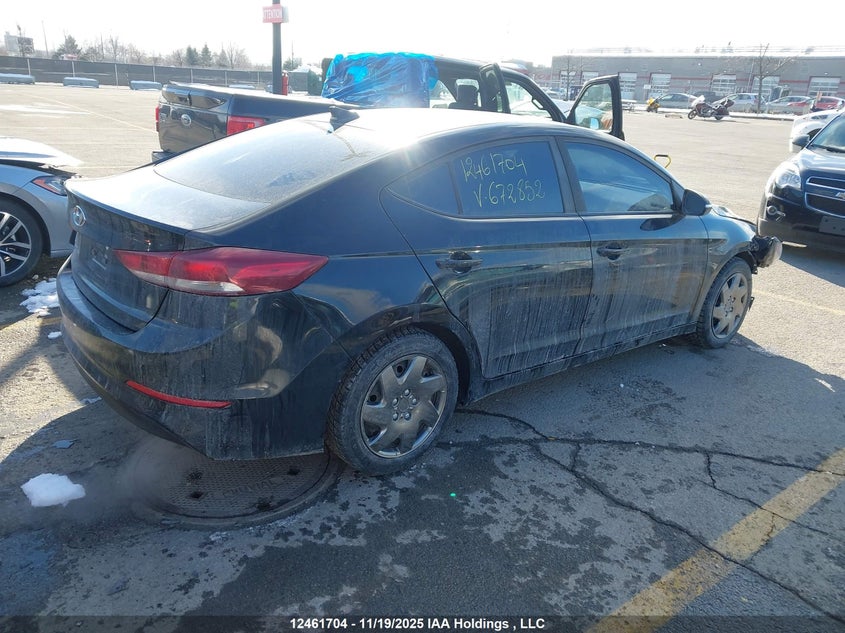 KMHD84LF1JU672852 2018 HYUNDAI ELANTRA photo no. 4