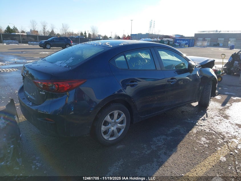 3MZBN1U76JM236235 2018 MAZDA 3 photo no. 4