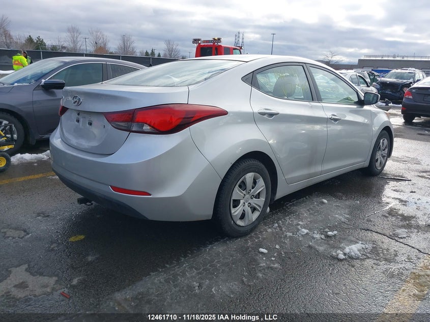 5NPDH4AE6GH710545 2016 HYUNDAI ELANTRA photo no. 4