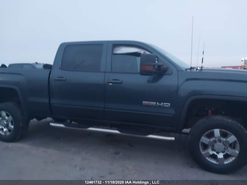 1GT12TEG1JF167570 2018 GMC SIERRA photo no. 14
