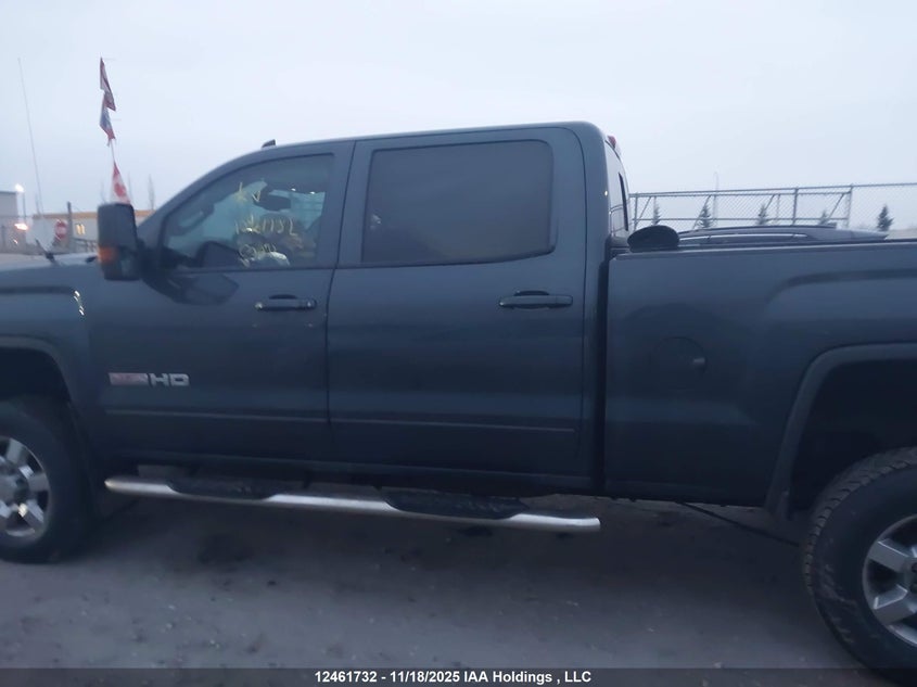 1GT12TEG1JF167570 2018 GMC SIERRA photo no. 15