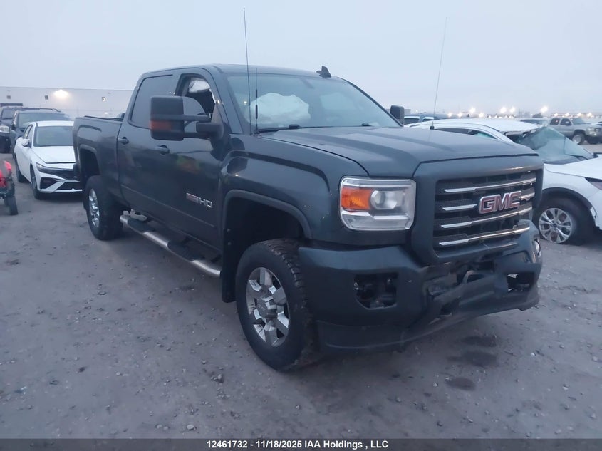 1GT12TEG1JF167570 2018 GMC SIERRA photo no. 3