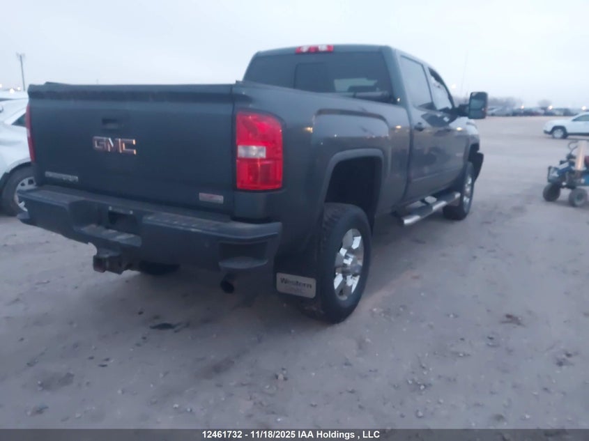 1GT12TEG1JF167570 2018 GMC SIERRA photo no. 4