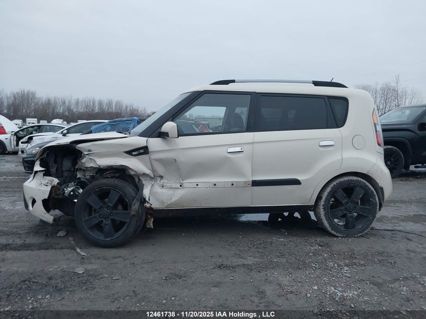 2010 Kia Soul 2.0L 2U/2.0L 4U/2.0L 4U Burner/2.0L 4U Retro/2.0L 4U Sx VIN: KNDJT2A27A7049535 Lot: 12461738