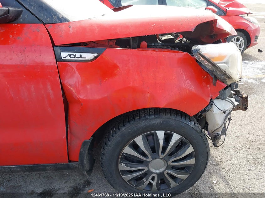KNDJN2A27J7526779 2018 KIA SOUL photo no. 21