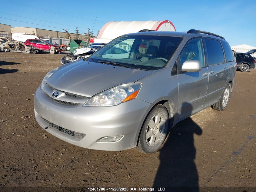 5TDZK23C48S104227 2008 TOYOTA SIENNA photo no. 2