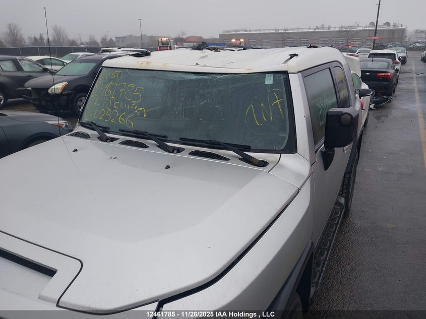 JTEBU11F270025266 2007 TOYOTA FJ CRUISER photo no. 6