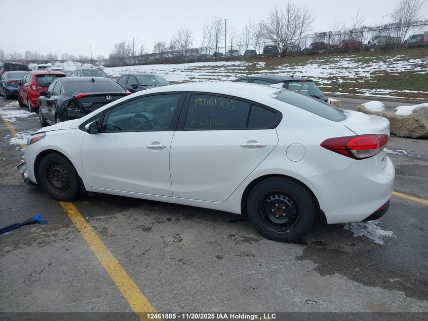 2018 Kia Forte VIN: 3KPFL4A7XJE230061 Lot: 12461805