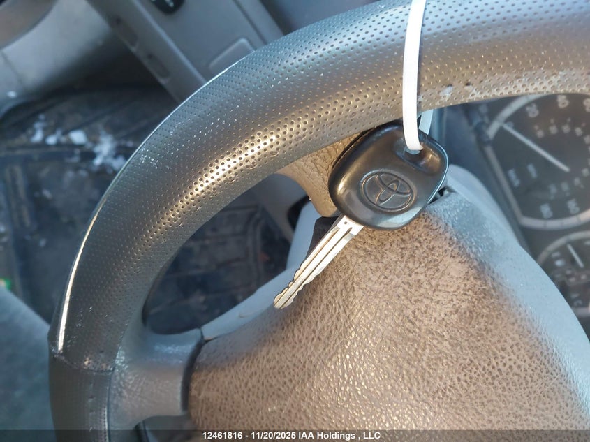 5TDZA29C64S018518 2004 TOYOTA SIENNA photo no. 11