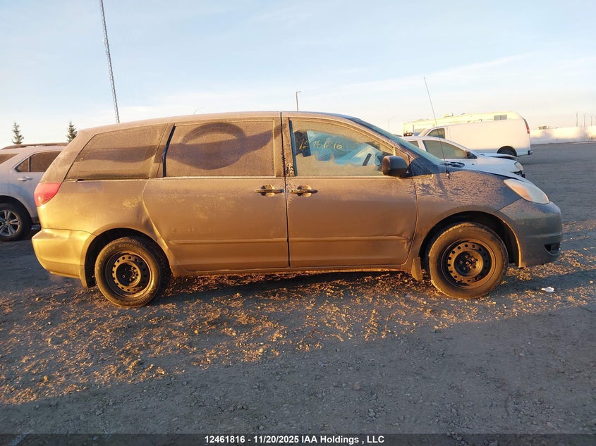 5TDZA29C64S018518 2004 TOYOTA SIENNA photo no. 13
