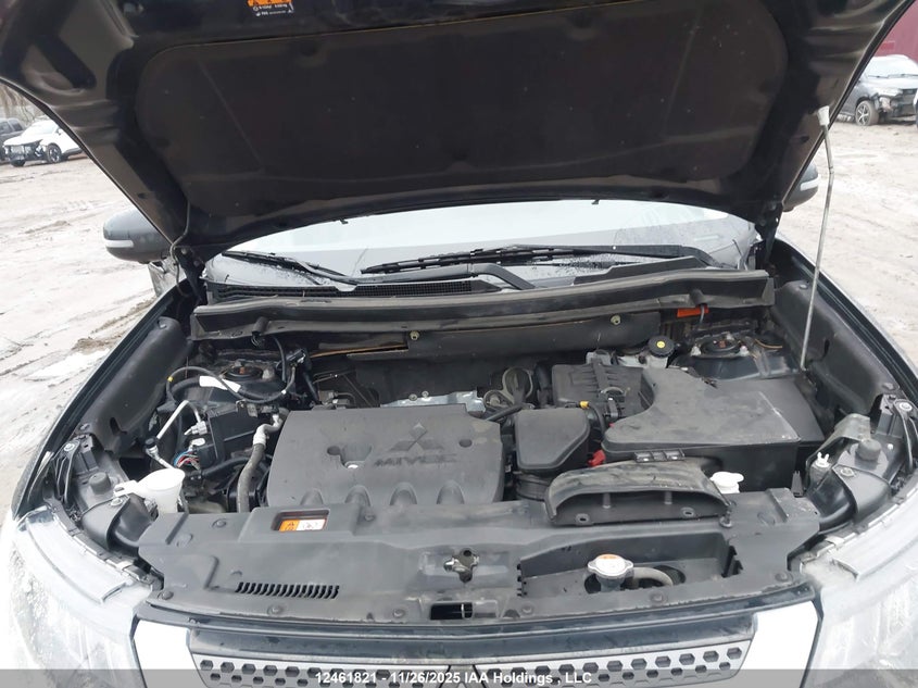 JA4AZ2A34LZ612548 2020 MITSUBISHI OUTLANDER photo no. 10