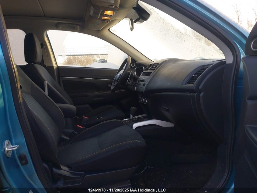4A4AJ4AU8DE607274 2013 MITSUBISHI RVR photo no. 5