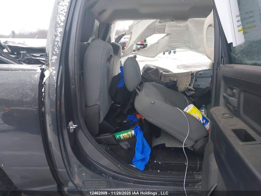 2017 Ram 1500 St VIN: 3C6RR7KT4HG611046 Lot: 12462009