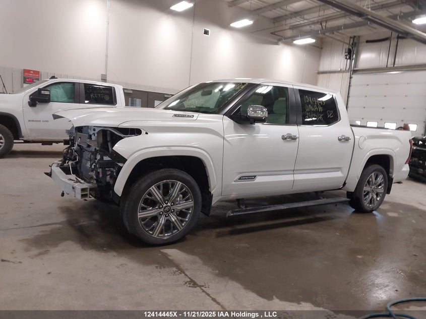 2025 Toyota Tundra Hybrid Capstone 4X4 VIN: 5TFVC5DB1SX105419 Lot: 12414445X