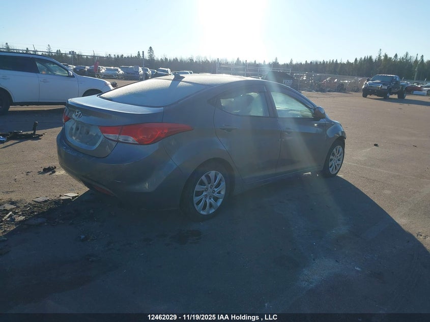 5NPDH4AE3DH294692 2013 HYUNDAI ELANTRA photo no. 4