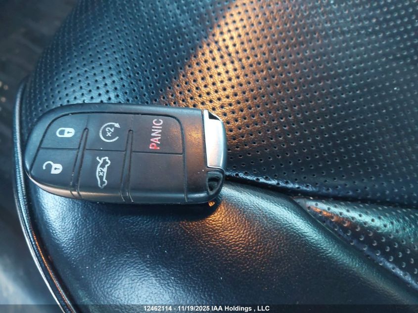 2017 Chrysler 300 C Platinum VIN: 2C3CCASG5HH606877 Lot: 12462114