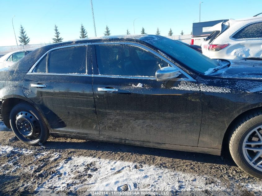 2017 Chrysler 300 C Platinum VIN: 2C3CCASG5HH606877 Lot: 12462114