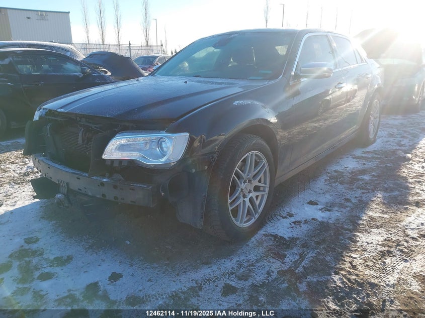 2C3CCASG5HH606877 2017 CHRYSLER 300 photo no. 2