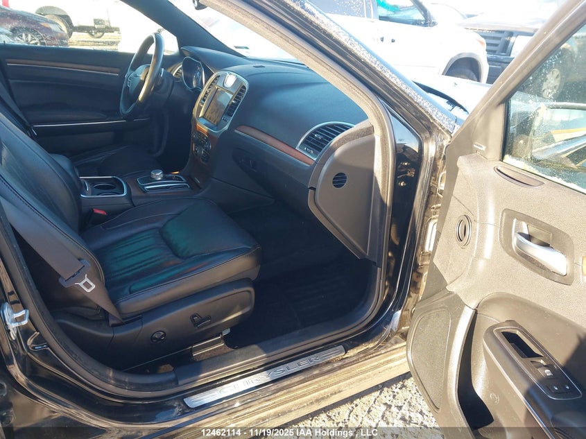 2C3CCASG5HH606877 2017 CHRYSLER 300 photo no. 5