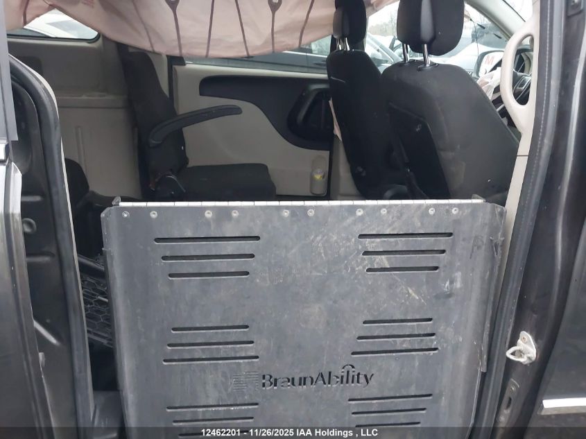 2016 Dodge Grand Caravan Crew VIN: 2C4RDGDG2GR377151 Lot: 12462201