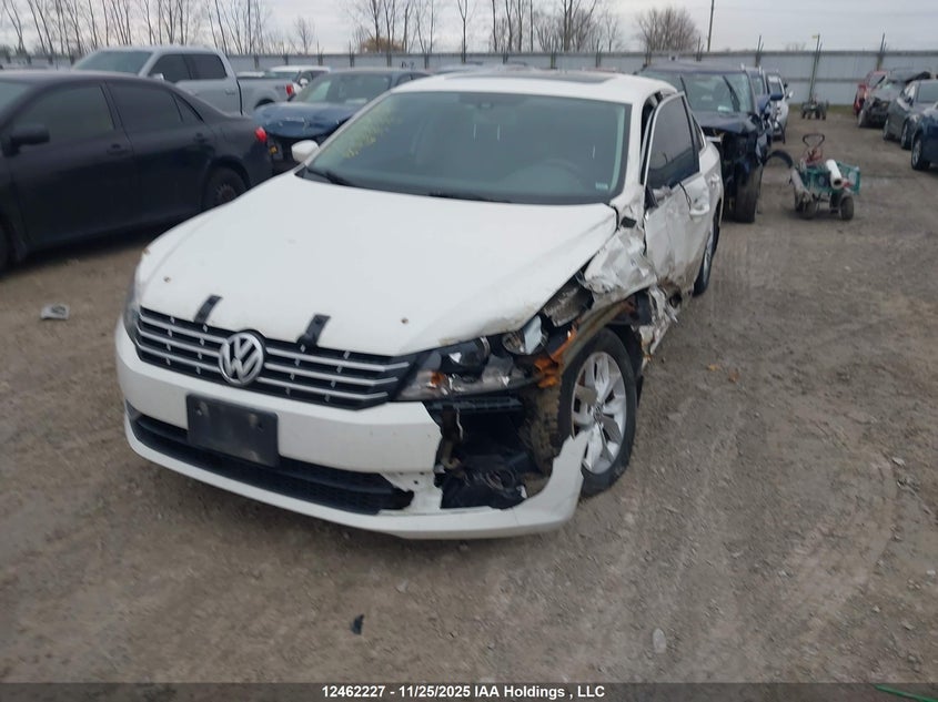 1VWBN7A33EC121359 2014 VOLKSWAGEN PASSAT photo no. 2