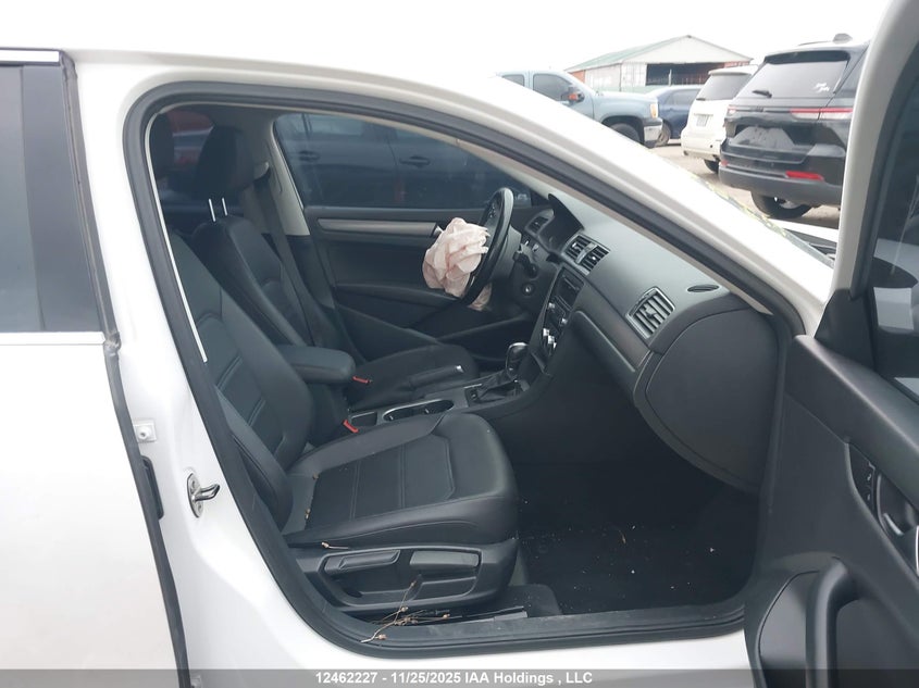1VWBN7A33EC121359 2014 VOLKSWAGEN PASSAT photo no. 5