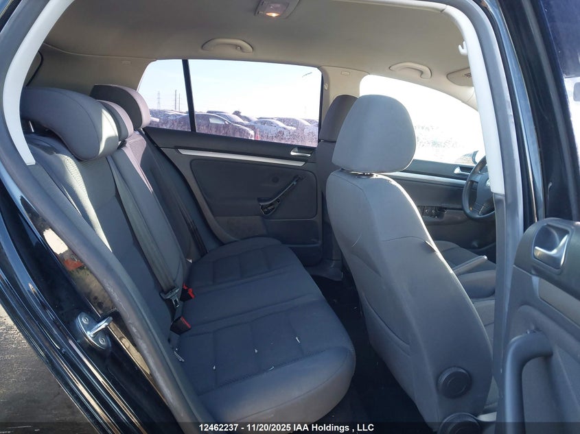 2007 Volkswagen Rabbit VIN: WVWCR71K17W274732 Lot: 12462237