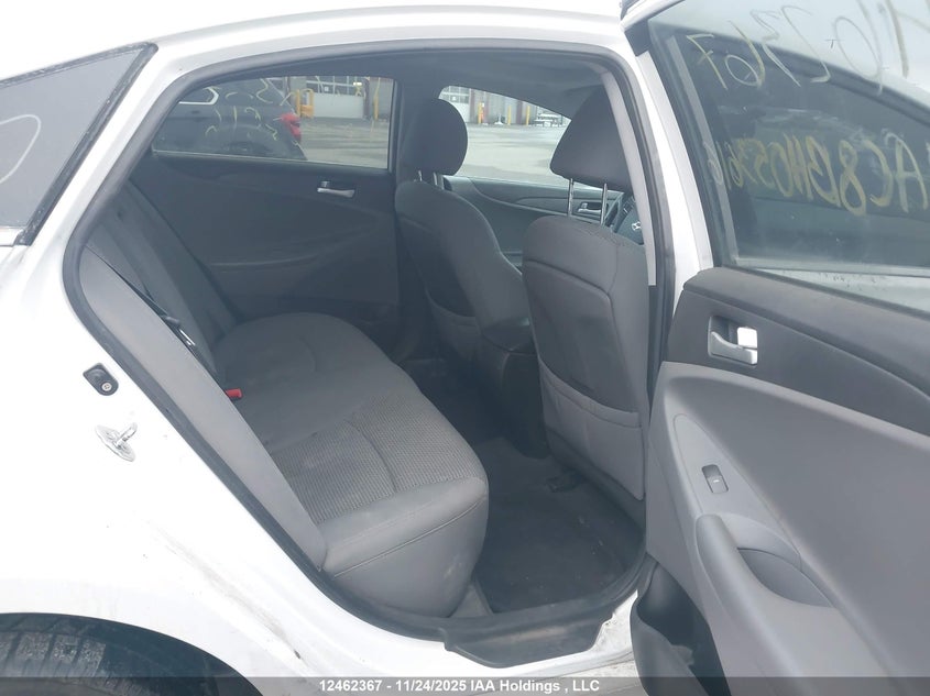 5NPEB4AC8BH053616 2011 HYUNDAI SONATA photo no. 8