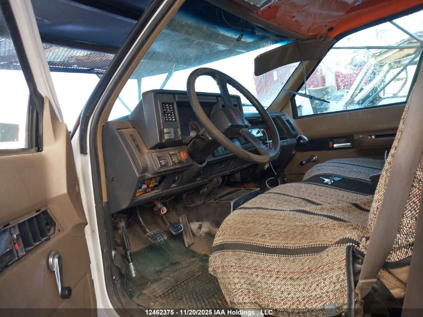 1GDL7H1J2WJ502313 1998 GMC  photo no. 8