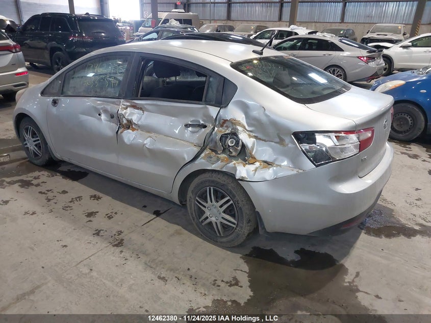 KNADM4A32E6337597 2014 KIA RIO photo no. 3