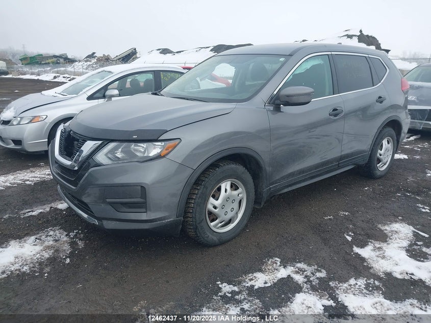 5N1AT2MT7HC852461 2017 NISSAN ROGUE photo no. 2