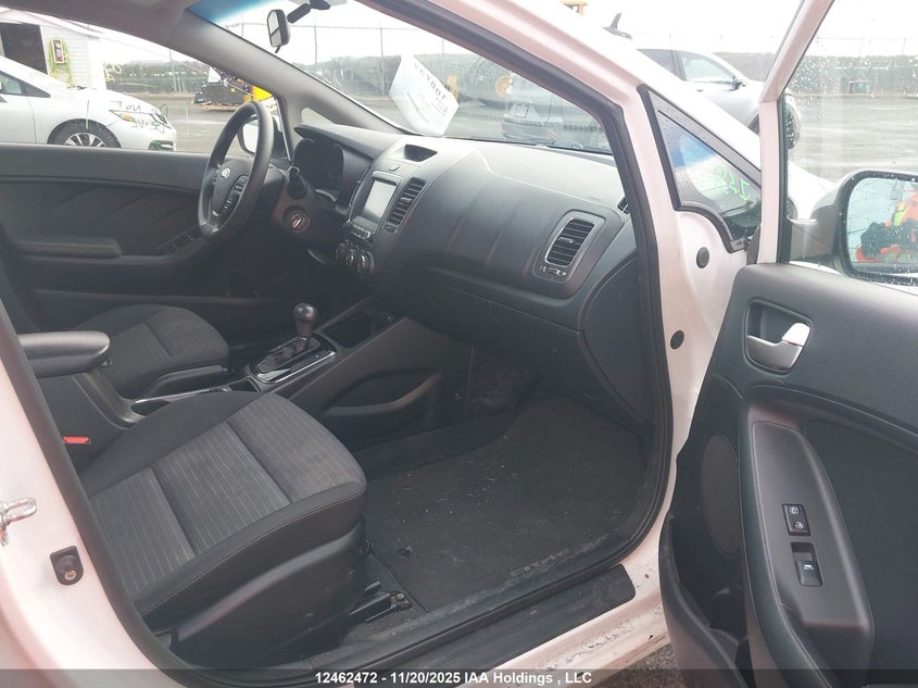 3KPFL4A7XJE281933 2018 KIA FORTE photo no. 5