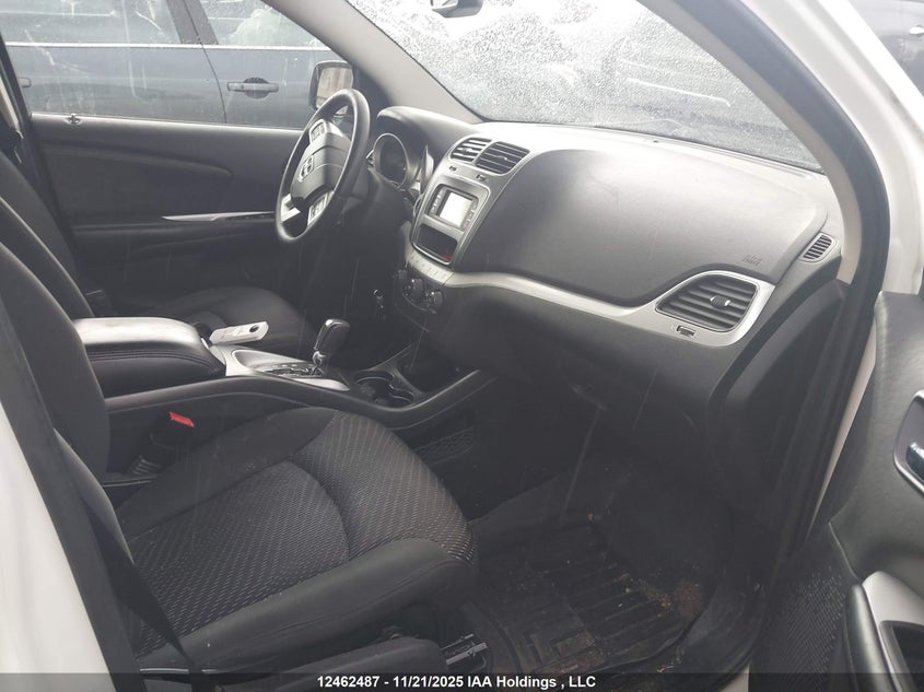 3D4PG5FGXBT566901 2011 DODGE JOURNEY photo no. 5